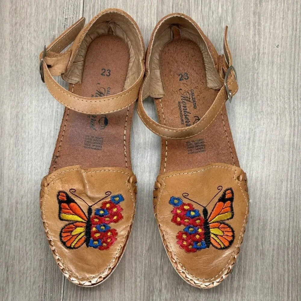 Montserrat Sandals Girls Size 6.5 Brown Leather Butterfly Embroidered Flat